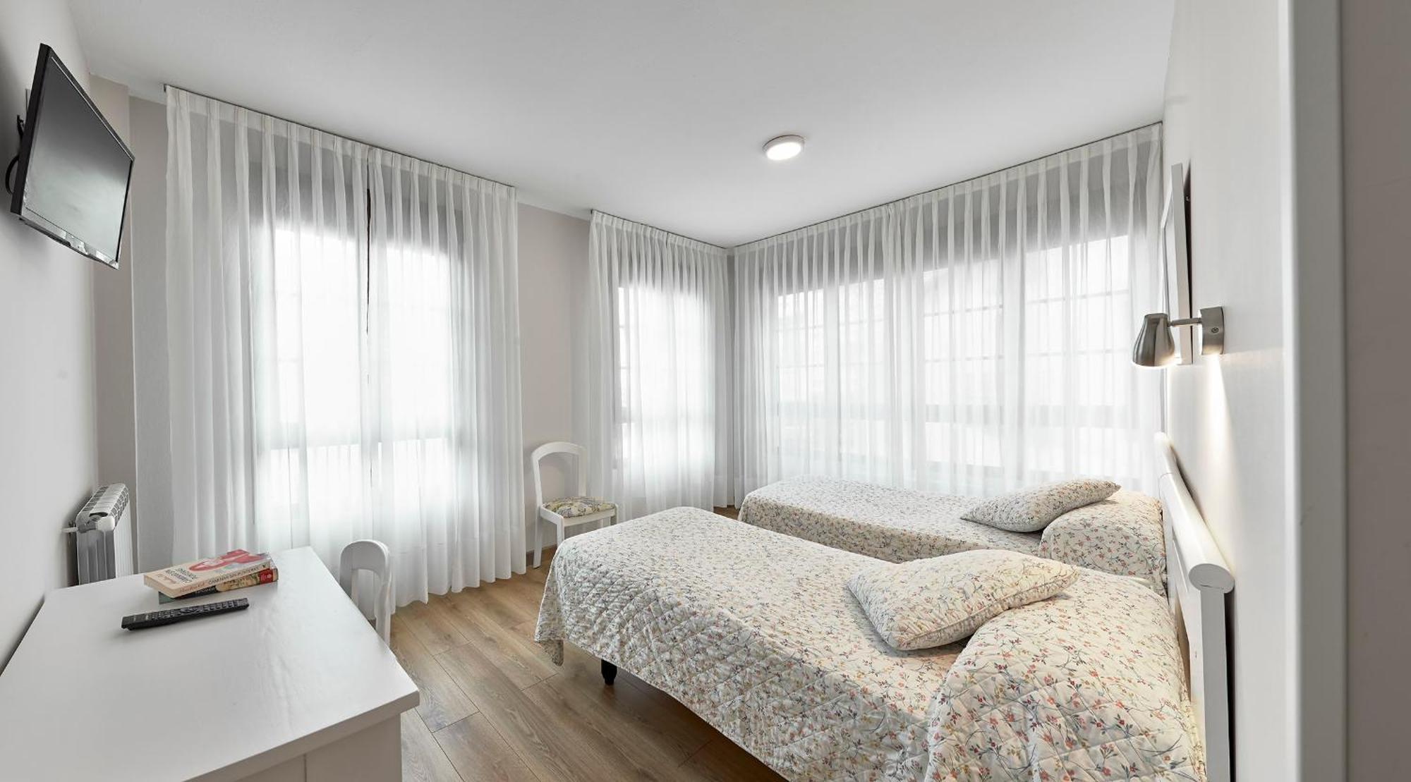Hotel Rico لواركا المظهر الخارجي الصورة