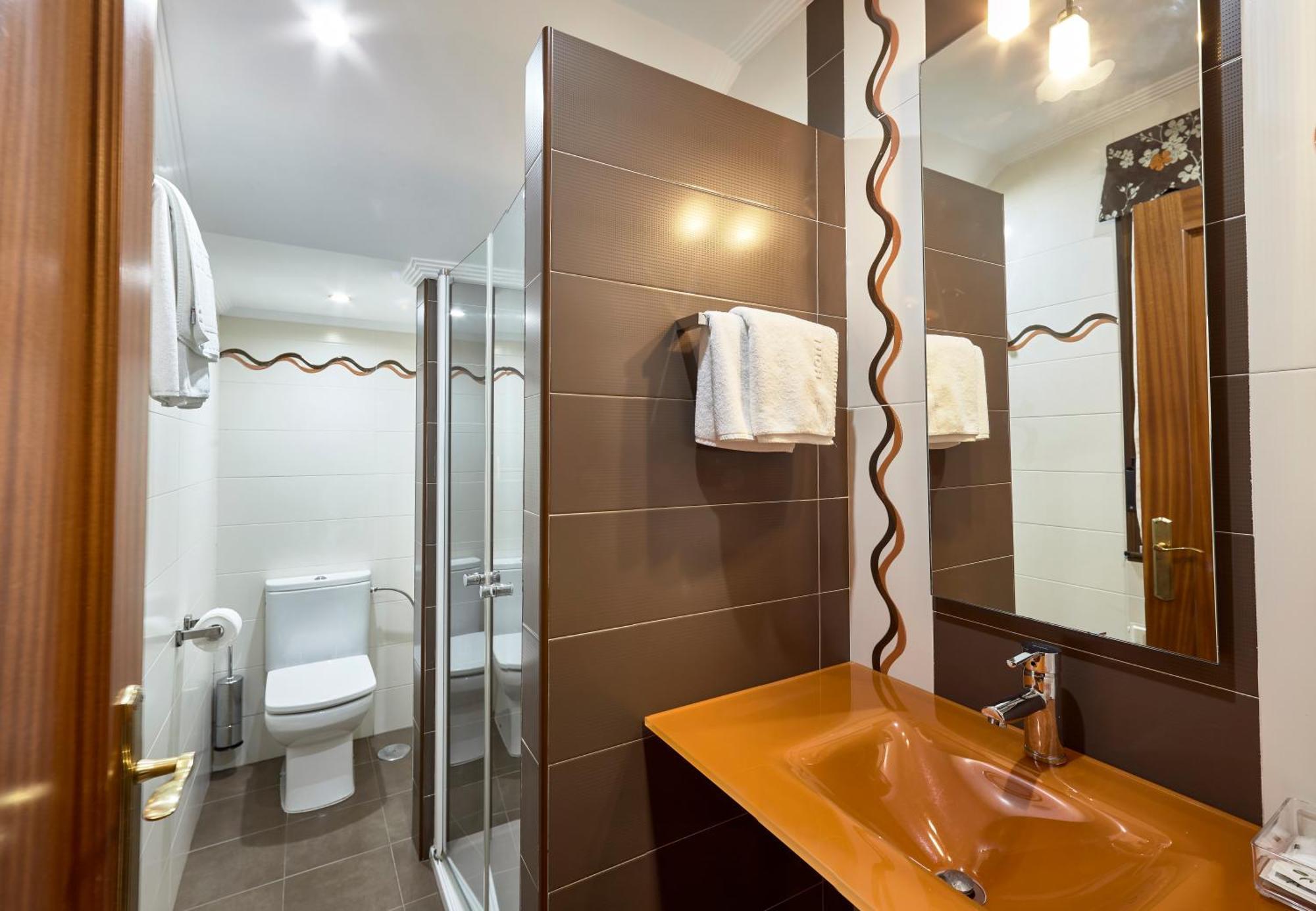 Hotel Rico لواركا المظهر الخارجي الصورة