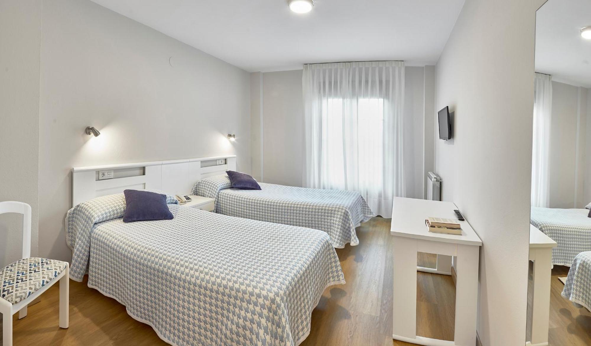 Hotel Rico لواركا المظهر الخارجي الصورة