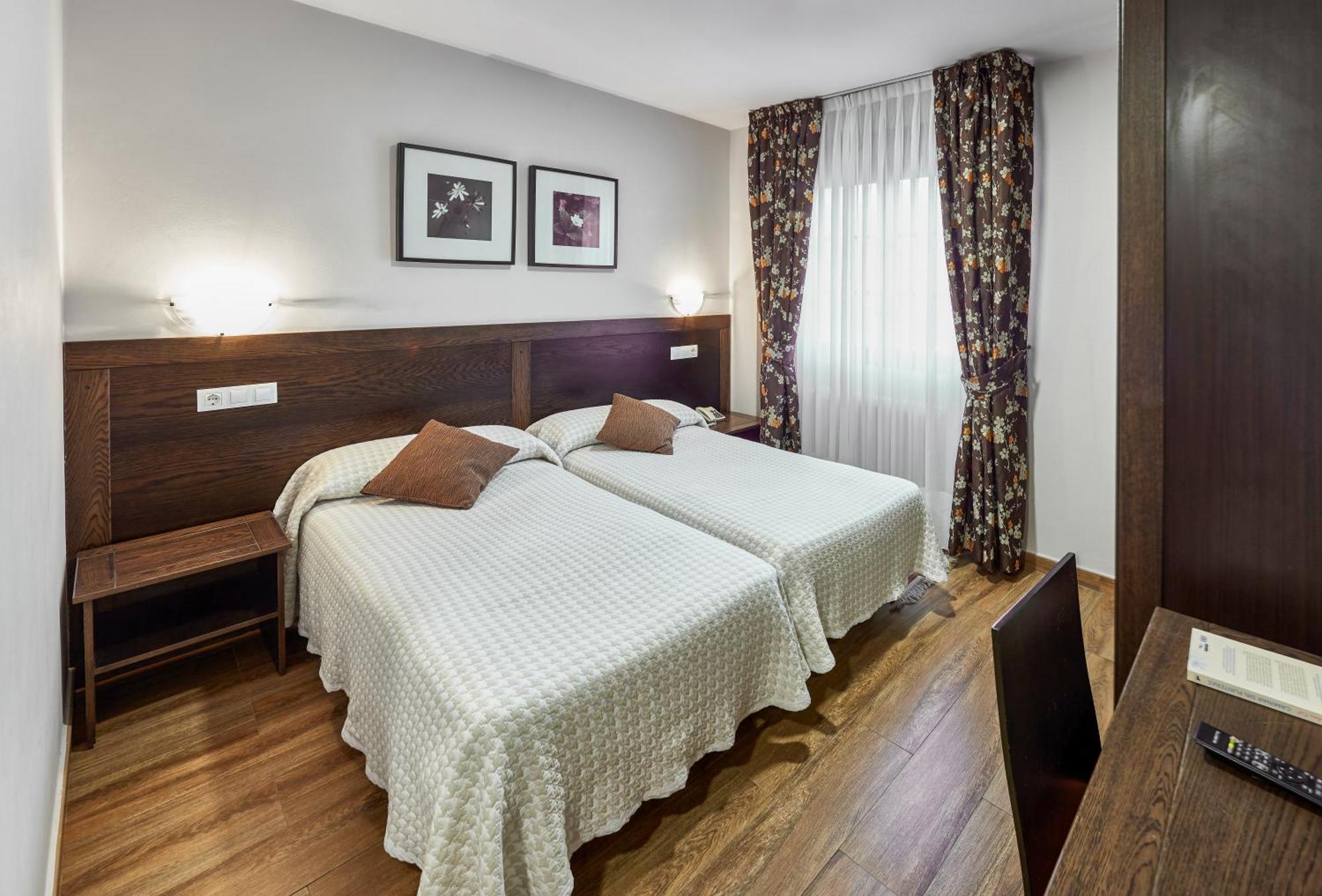 Hotel Rico لواركا المظهر الخارجي الصورة