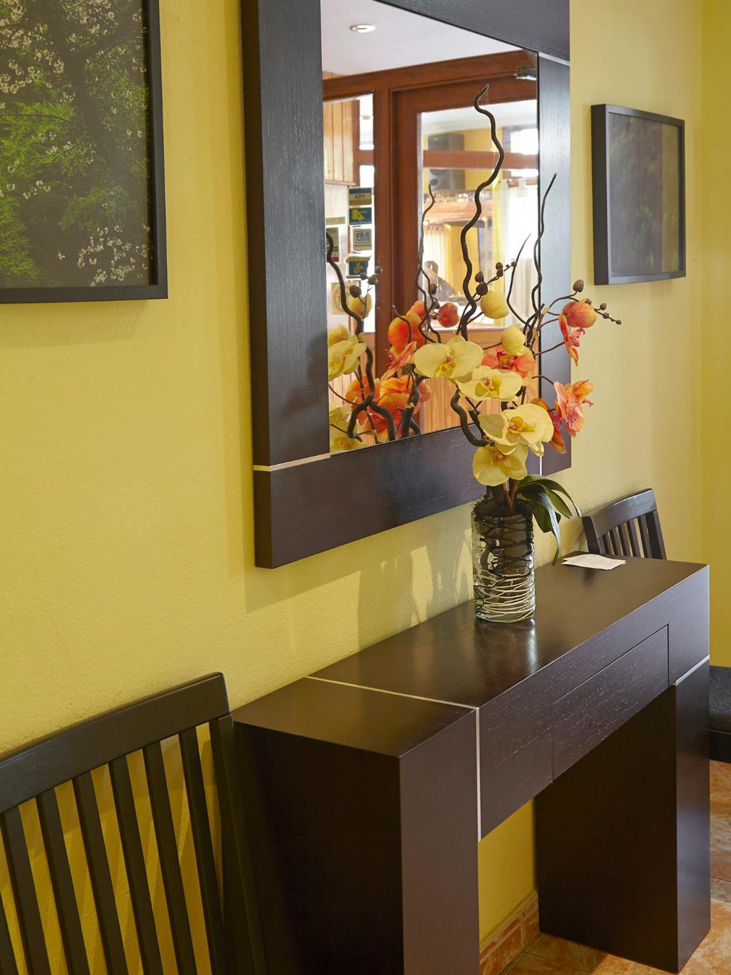 Hotel Rico لواركا المظهر الخارجي الصورة